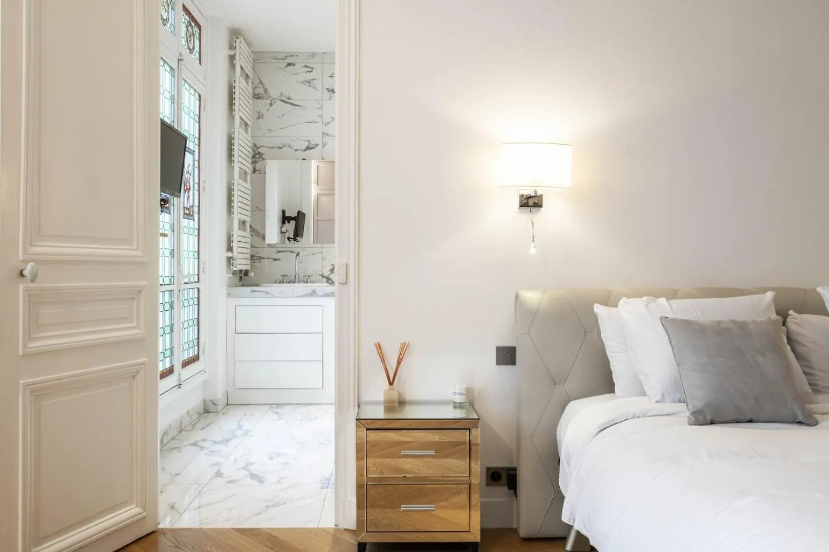 Deluxe St Germain Apartment Paris